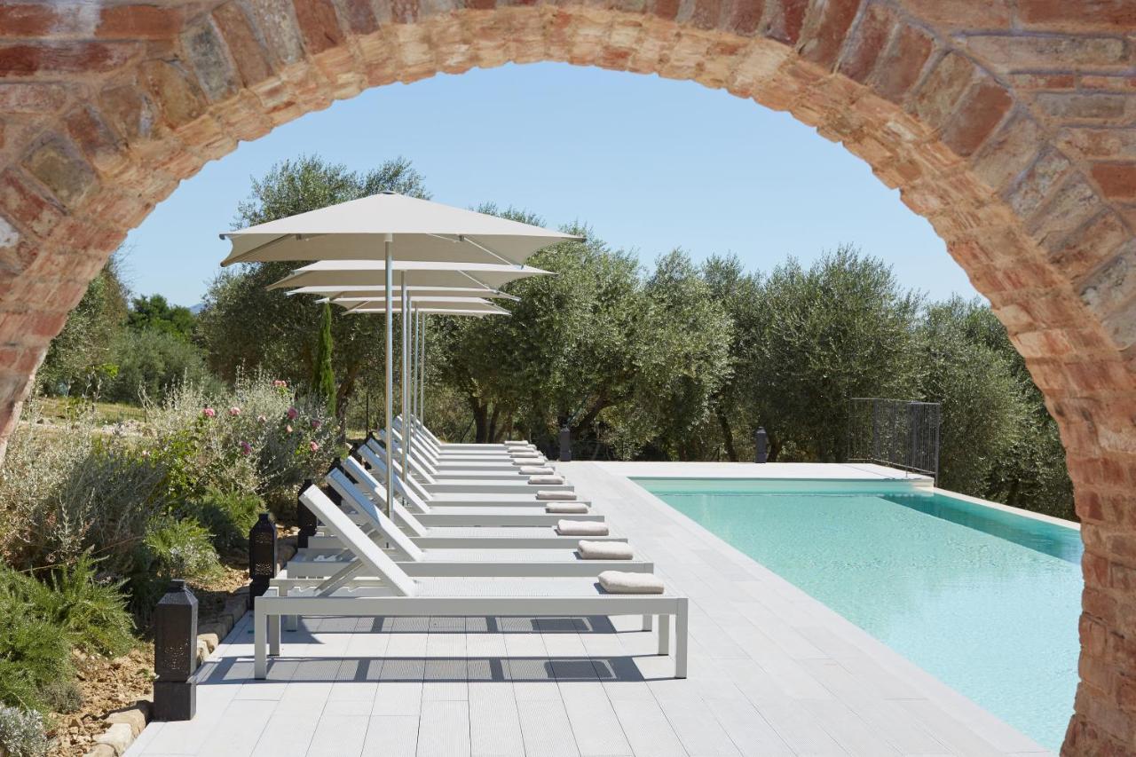 Borgo 69 Villas & Suites فويانو ديلا تشيانا المظهر الخارجي الصورة