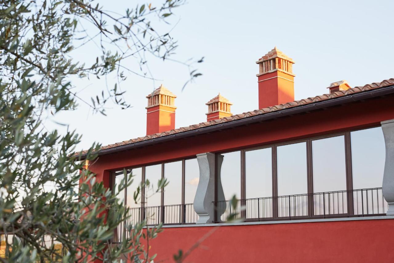 Borgo 69 Villas & Suites فويانو ديلا تشيانا المظهر الخارجي الصورة