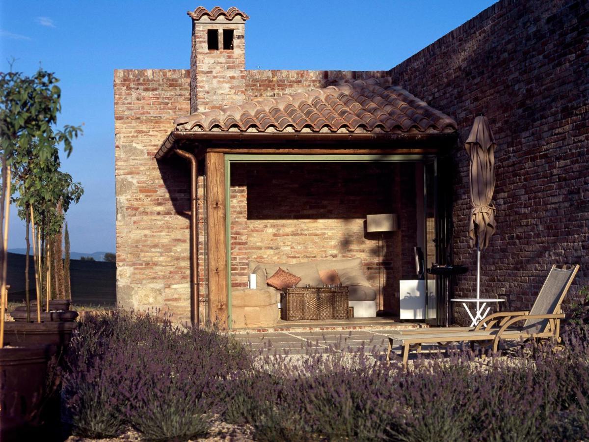 Borgo 69 Villas & Suites فويانو ديلا تشيانا المظهر الخارجي الصورة