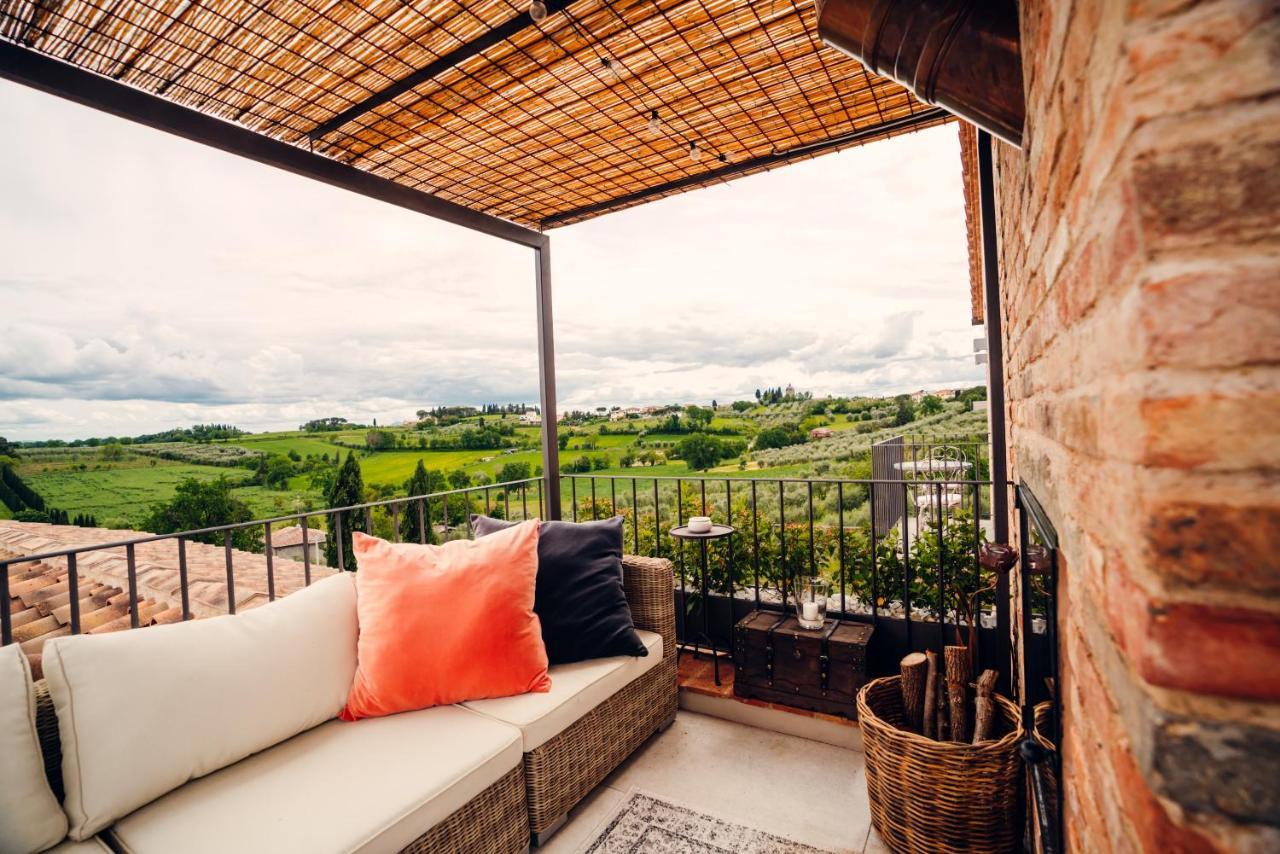 Borgo 69 Villas & Suites فويانو ديلا تشيانا المظهر الخارجي الصورة